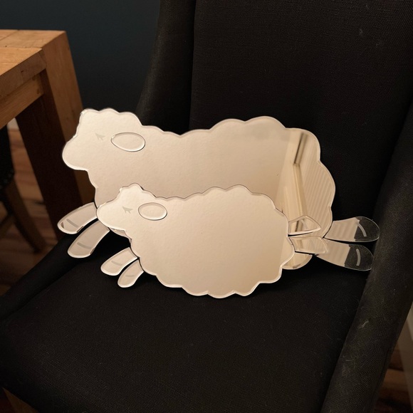 Pottery Barn Kids. Large "mama/papa" lamb mirror. Excellent condition. - Picture 8 of 9